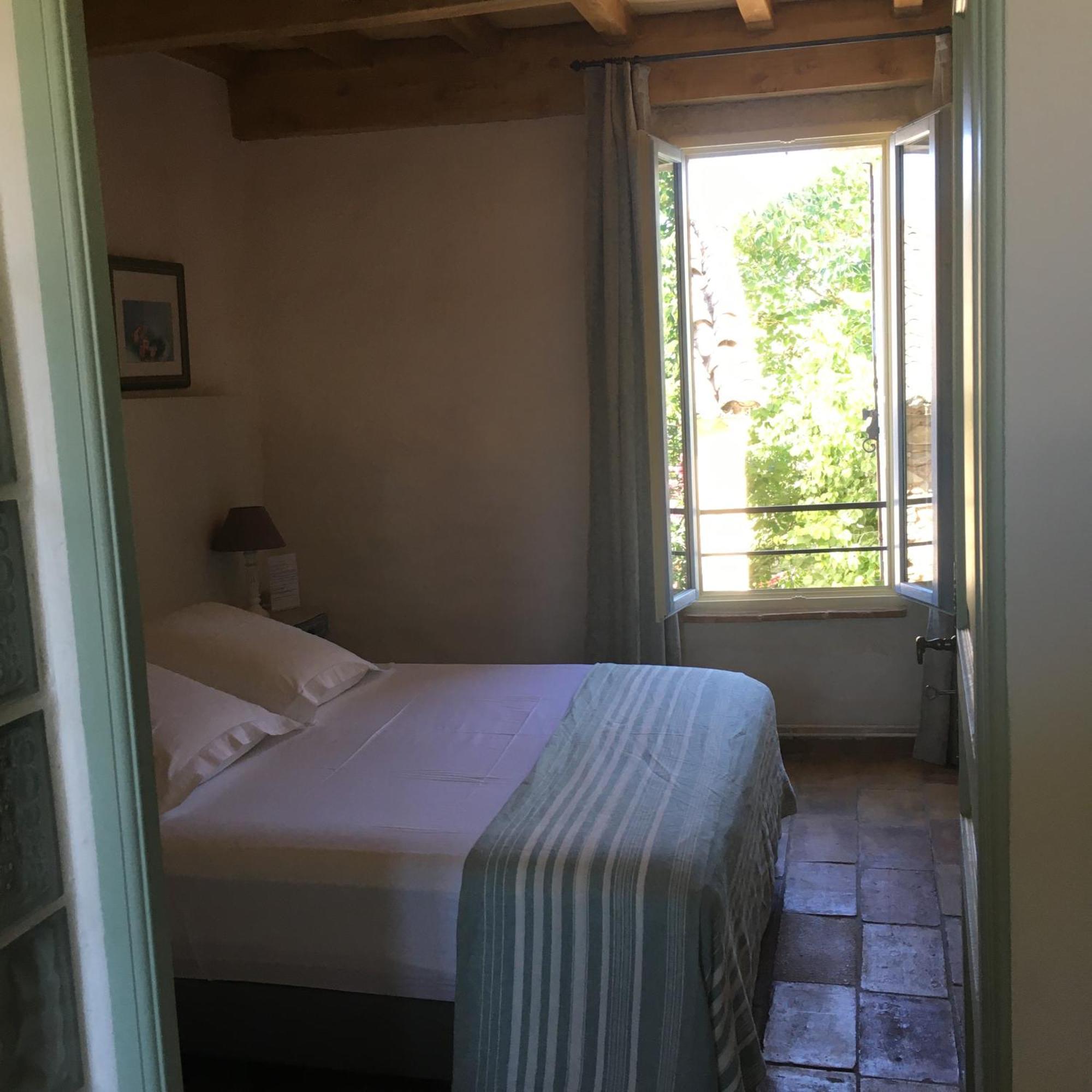 Bed and Breakfast L'Escampe Saturargues Habitación foto